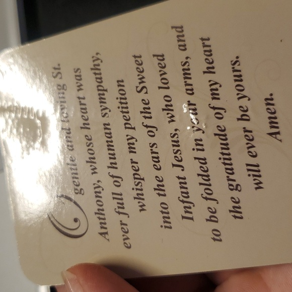 St.Anthony Goldtone Medallion Oval Necklace with Prayer Card - Picture 8 of 8